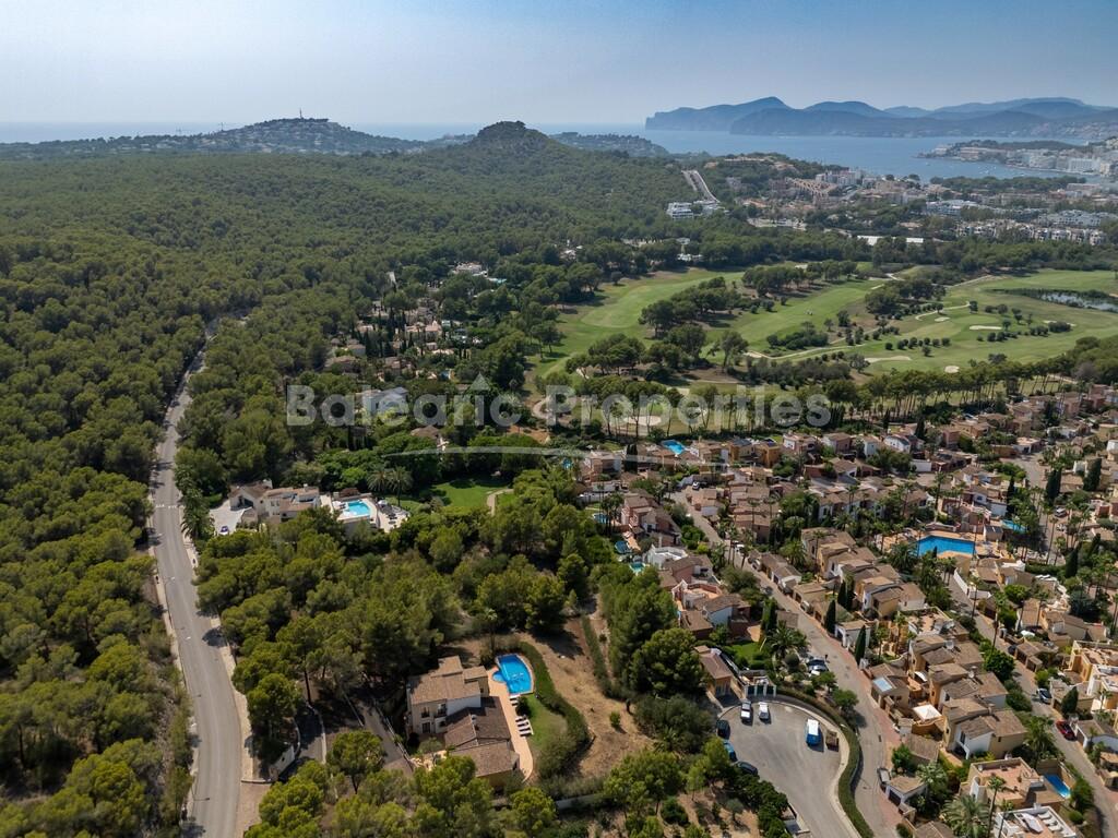 Parcela junto al golf en venta en Santa Ponsa, suroeste de Mallorca