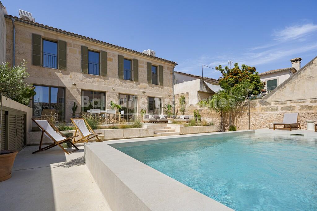Renoviertes Dorfhaus mit Pool zum Verkauf in Ariany, Zentral-Mallorca