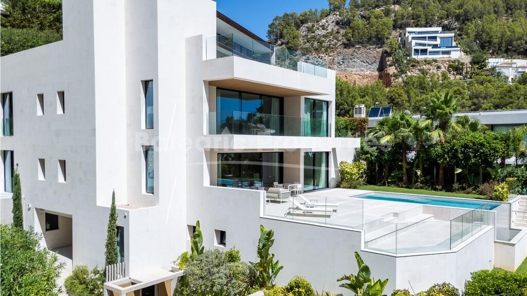 Elegant Modern Mediterranean Villa in Upper Son Vida, Mallorca
