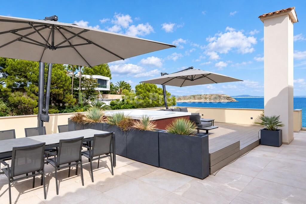 Seafront penthouse for sale in Cala Vinyes, Southwest Mallorca