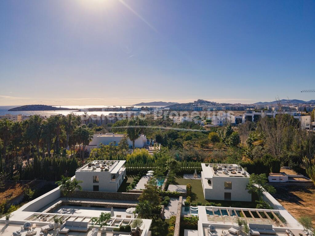 Neu gebaute Luxus-Zeitgenössische Villen zum Verkauf in Talamanca, Ibiza 