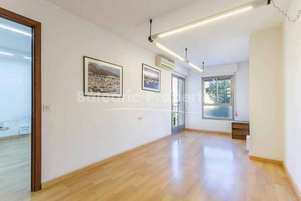 First floor apartment with lift for sale in central Puerto Pollensa, Mallorca