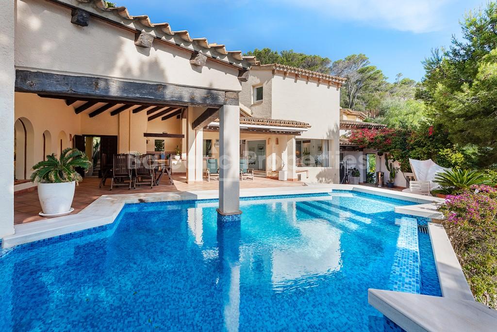 Stunning villa with lots of privacy in Camp de Mar 