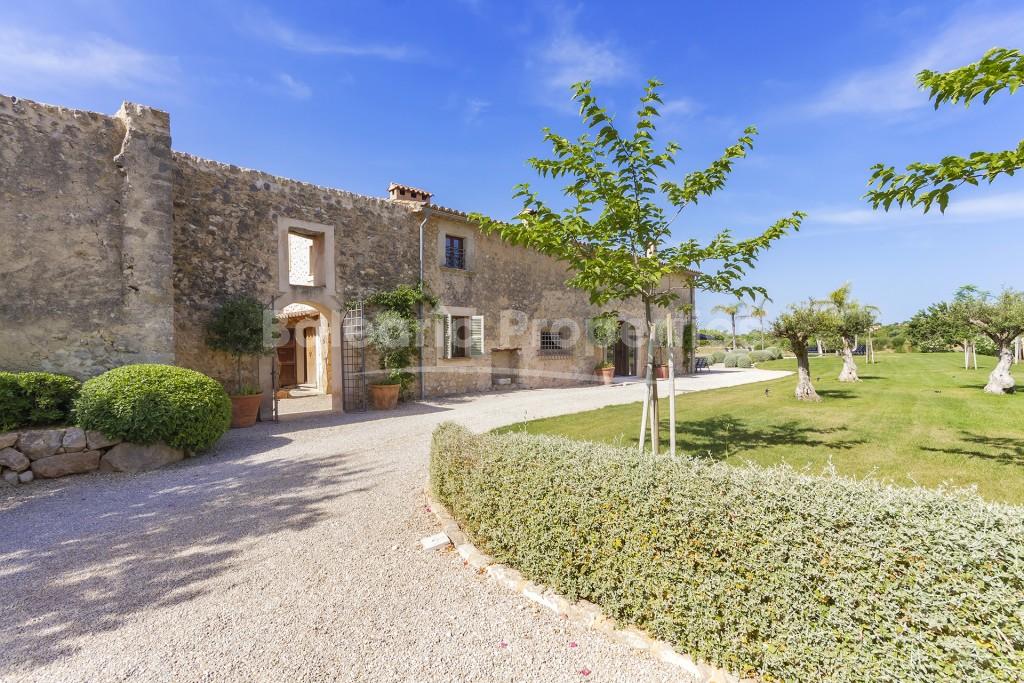 Renovated country home for sale in Alaró, Mallorca