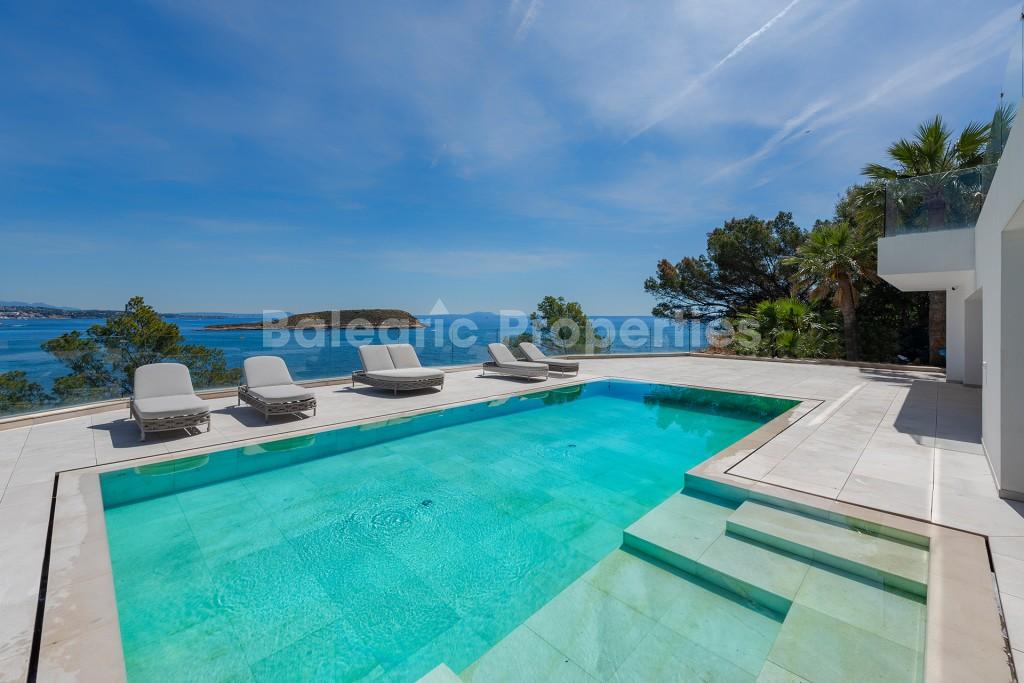 Lujosa villa con acceso al mar en venta Cala Vinyes, Mallorca 