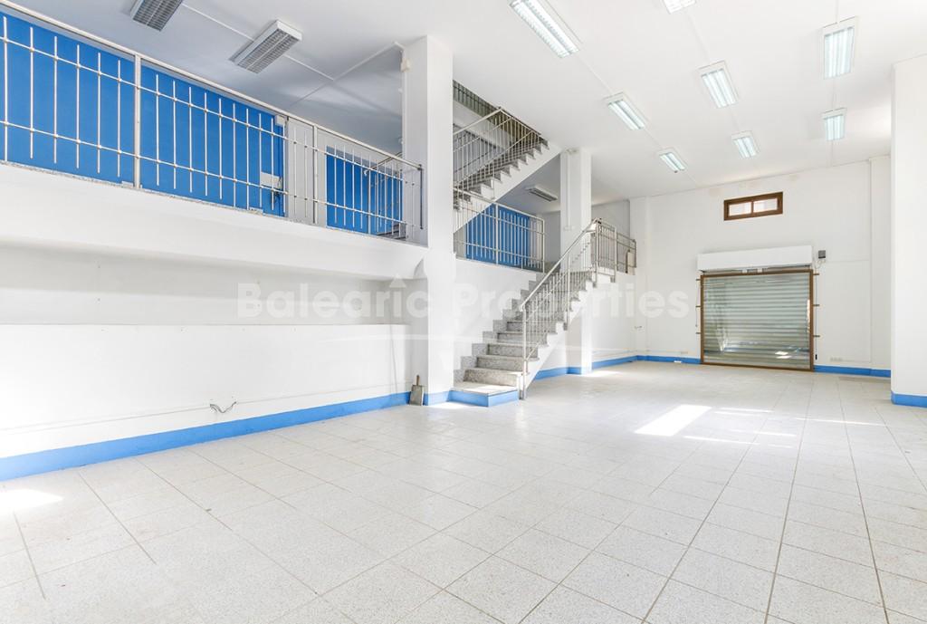 Town house or commercial property for sale in Sóller, Mallorca