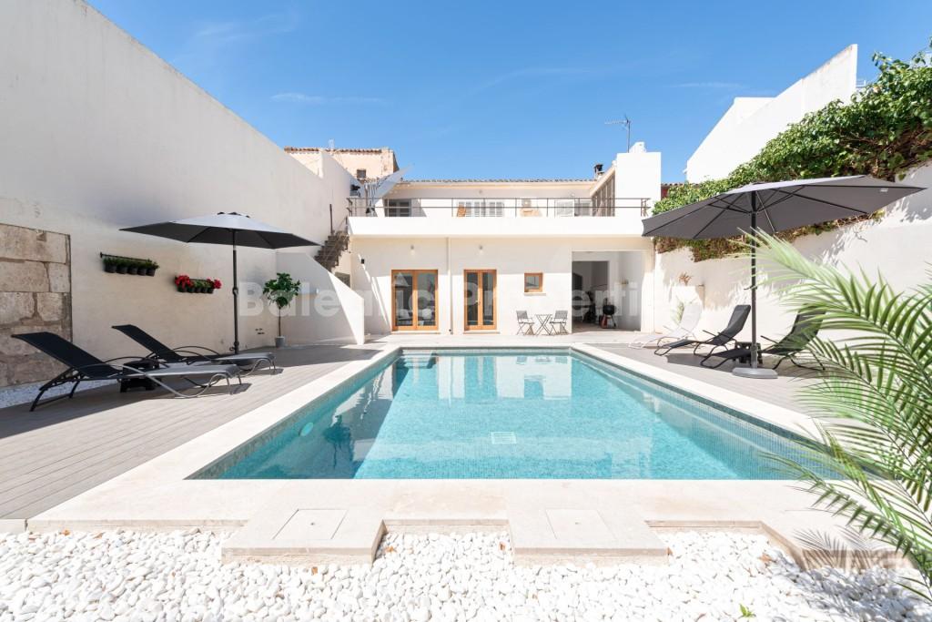 Beautifully refurbished house with huge garden for sale in Sa Pobla, Mallorca