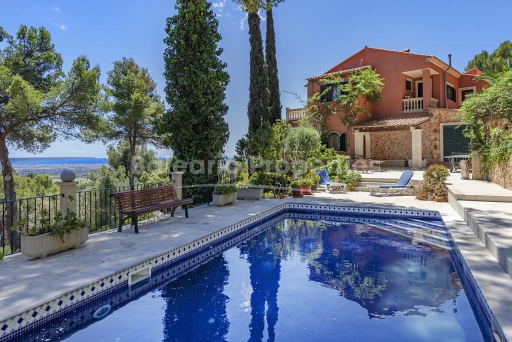 Increíble villa con vistas al mar en venta en Establiments, Palma, Mallorca