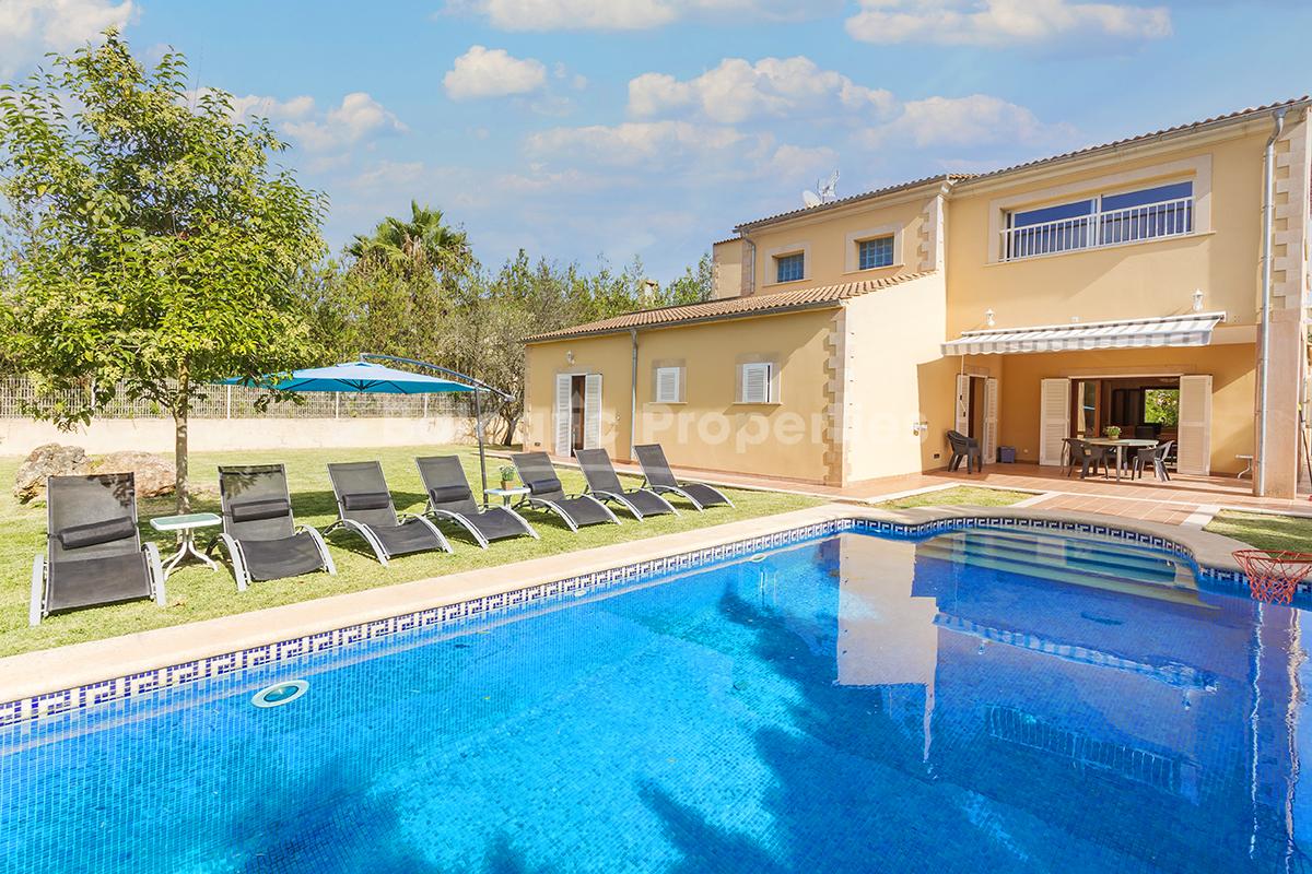 Fantastic villa with holiday license for sale close to Pollensa, Mallorca