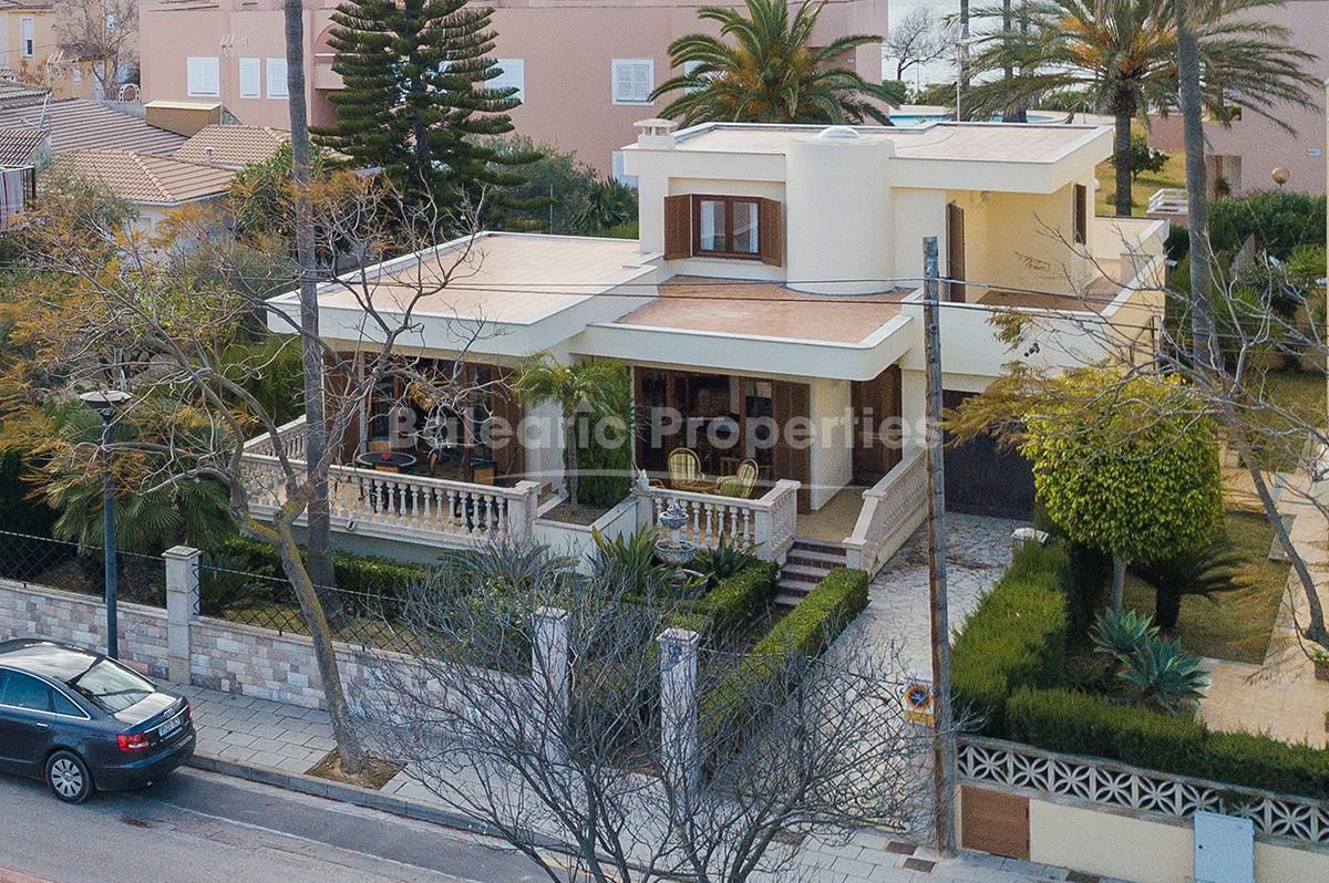 Four bedroom villa near the beach for sale in Puerto de Alcúdia, Mallorca