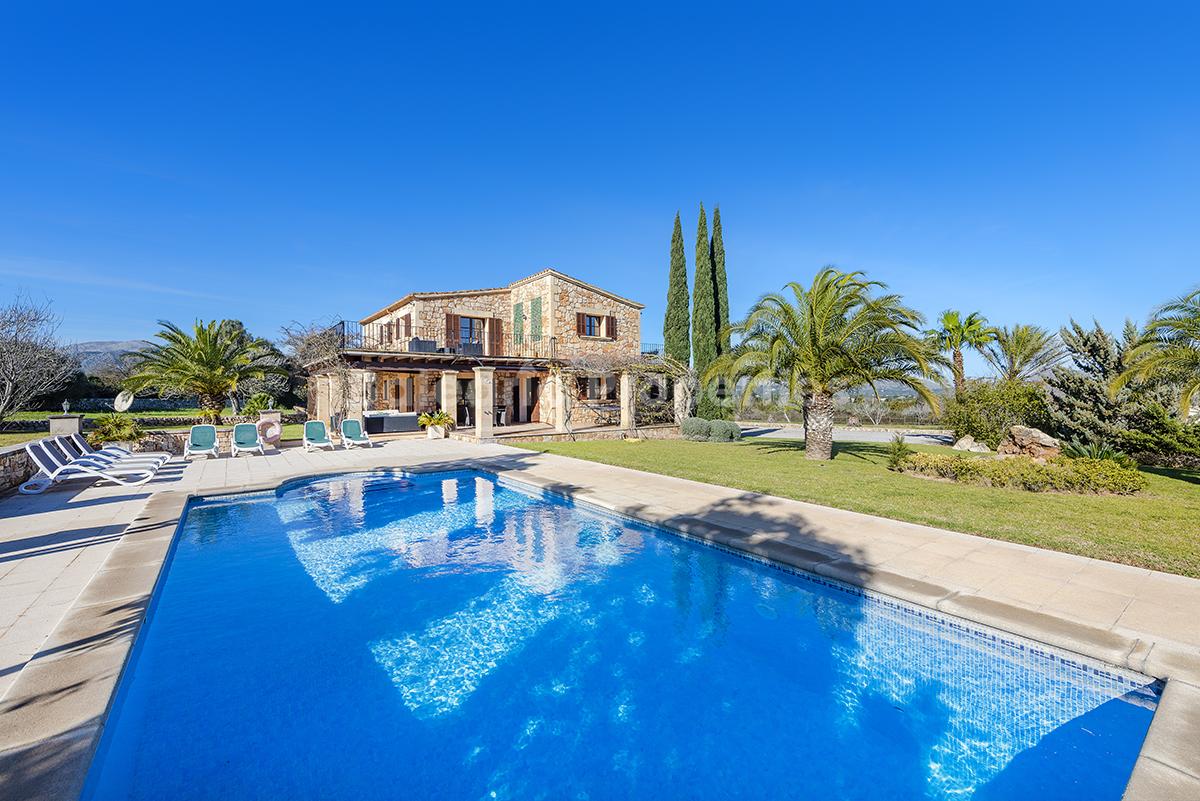 Stately country house with bay views for sale, Alcúdia, Mallorca