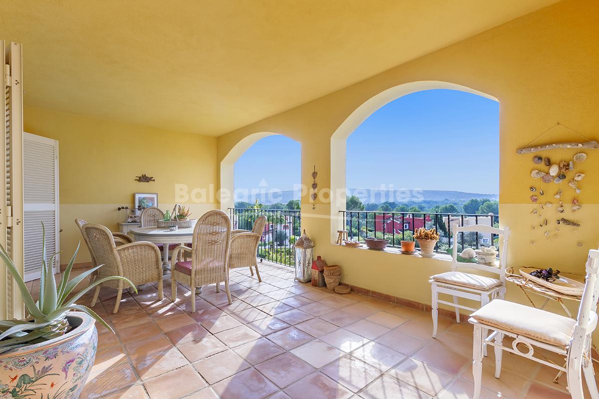 Wonderful penthouse apartment for sale, by the golf course in Santa Ponsa, Mallorca