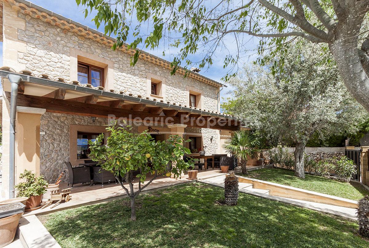 Spacious country home with pool for sale in Calviá, Mallorca 