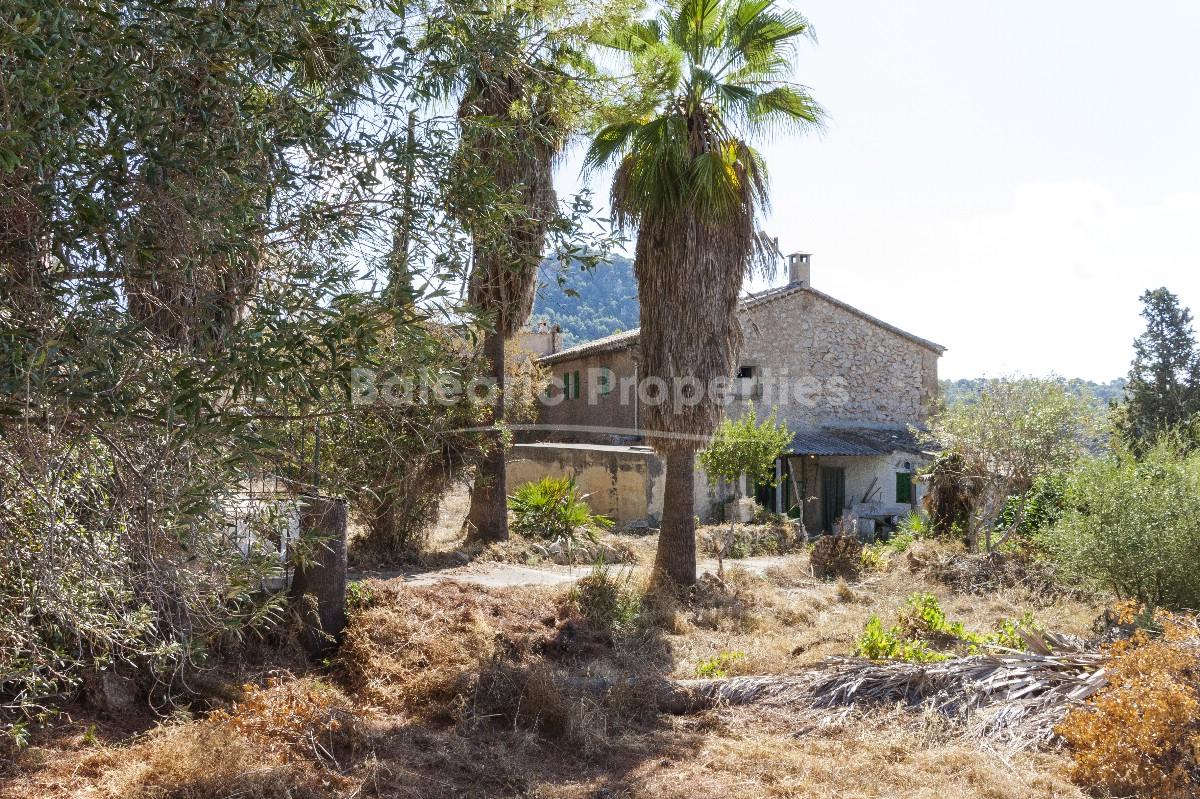 100 year old finca with large plot in idyllic location in Galilea, Mallorca