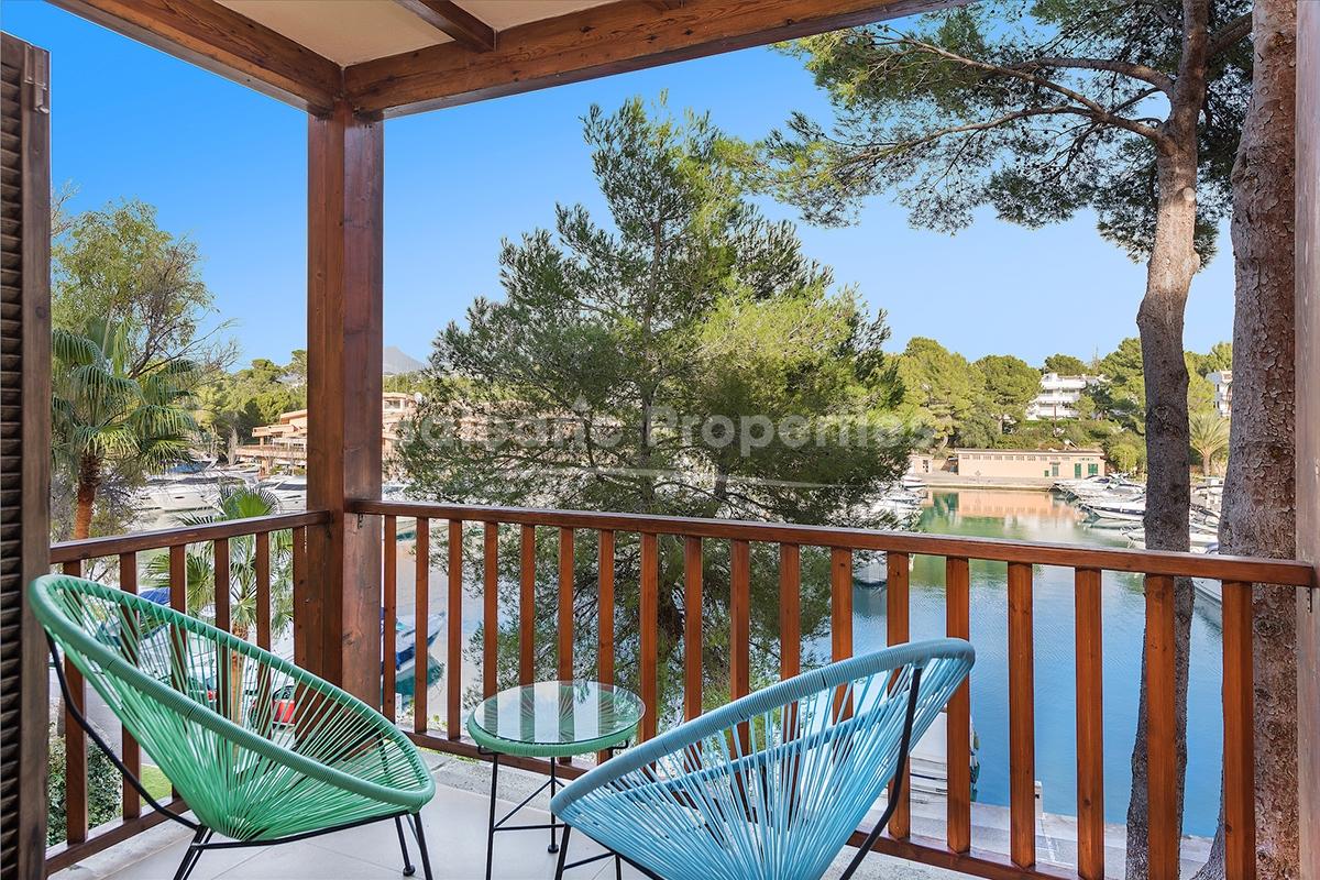 Refurbished frontline apartment for sale in Santa Ponsa, Mallorca