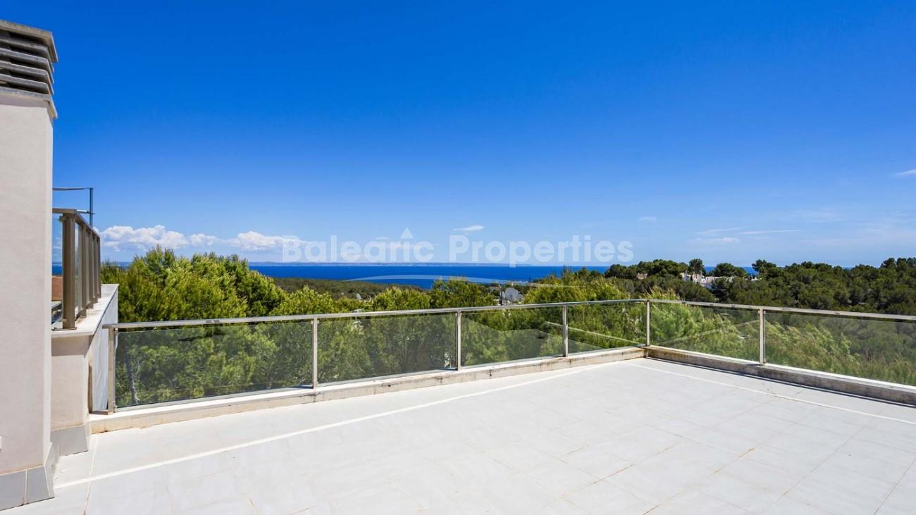 Wonderful penthouse with sea views for sale in Sol de Mallorca