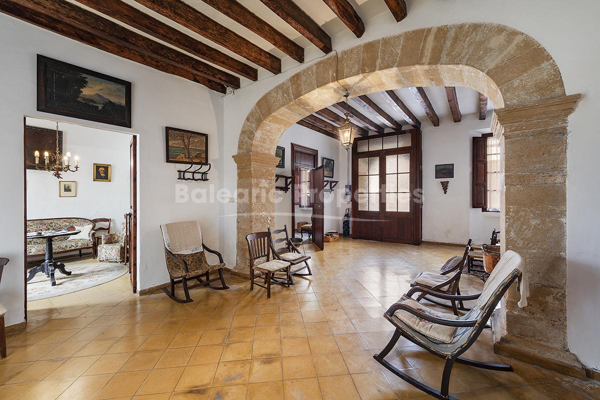 Incredible palatial town house for sale in the centre of Pollensa, Mallorca
