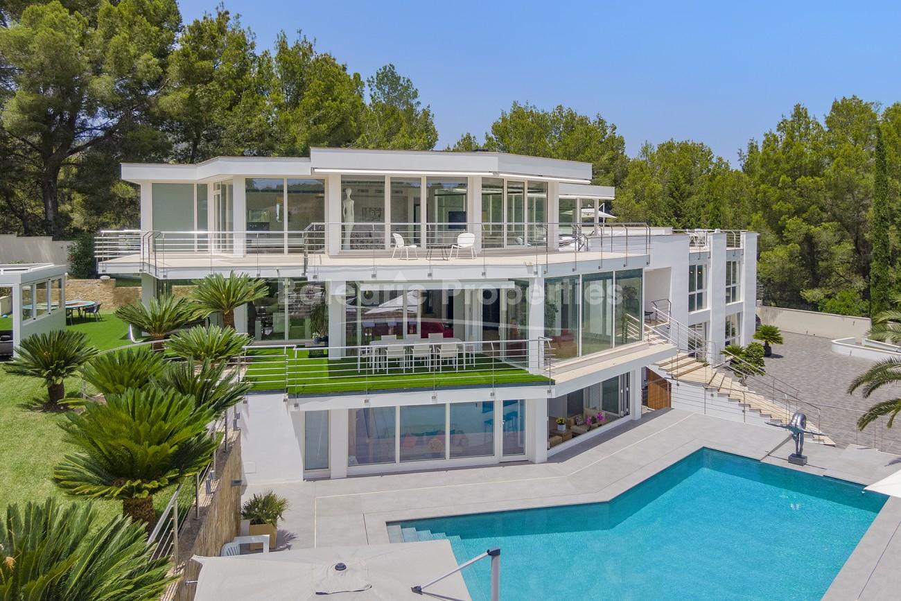 Incredible luxury villa for sale with views of the golf course in Son Vida, Mallorca