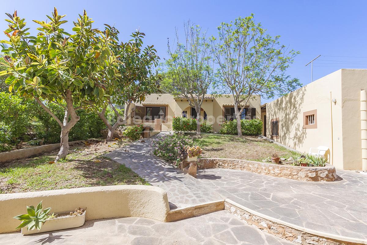 Charming and spacious villa with pool for sale by the sea in Porto Petro, Mallorca