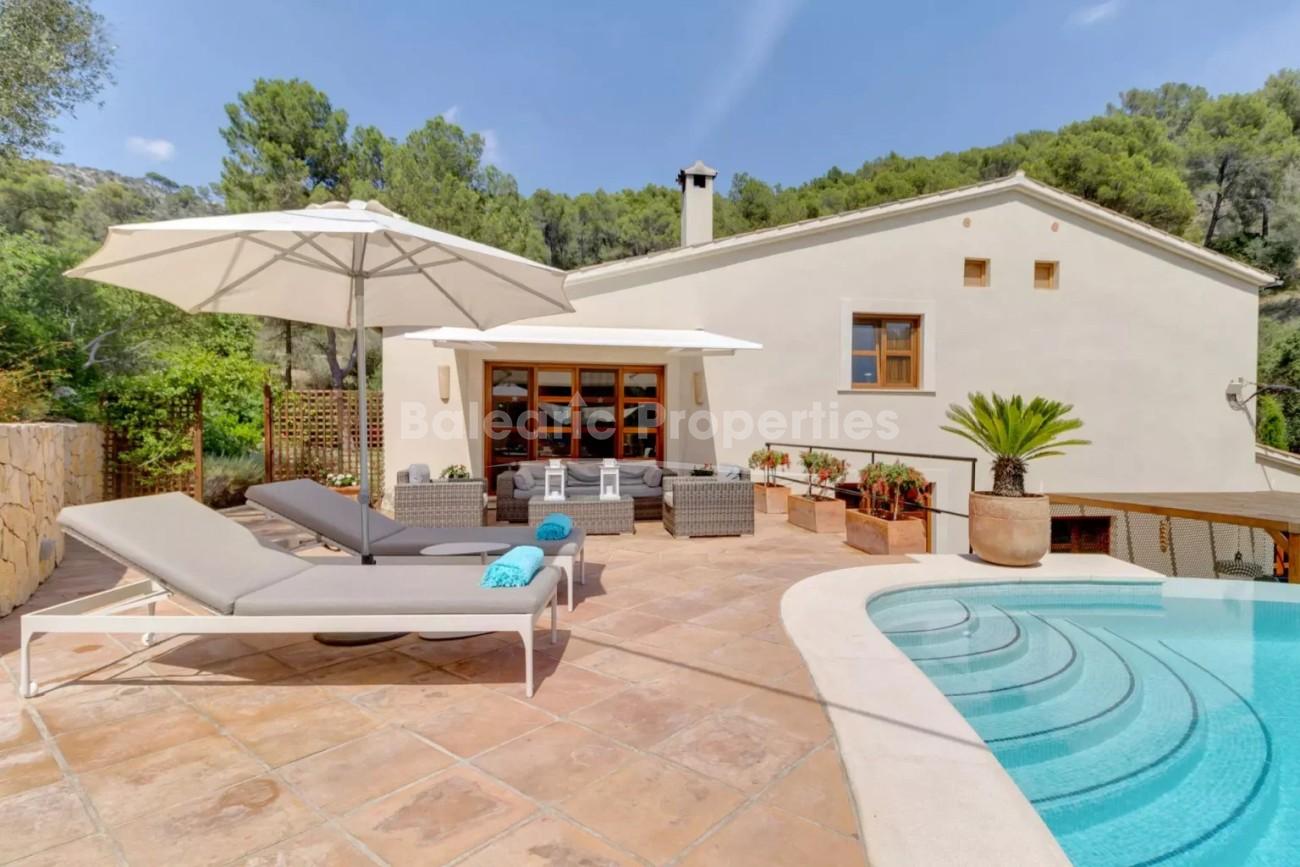 Preciosa finca reformada con piscina y jardines en venta en Calvià, Mallorca