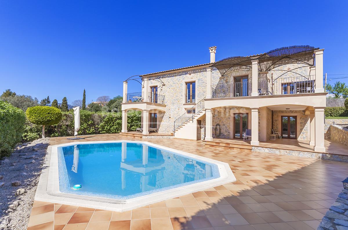 Modern family villa with panoramic views for sale in Calvia, Mallorca